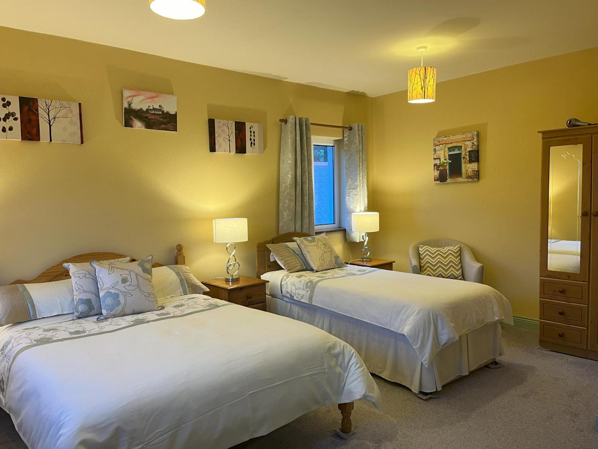 Pk Lodge Bed And Breakfast Skibbereen Kültér fotó