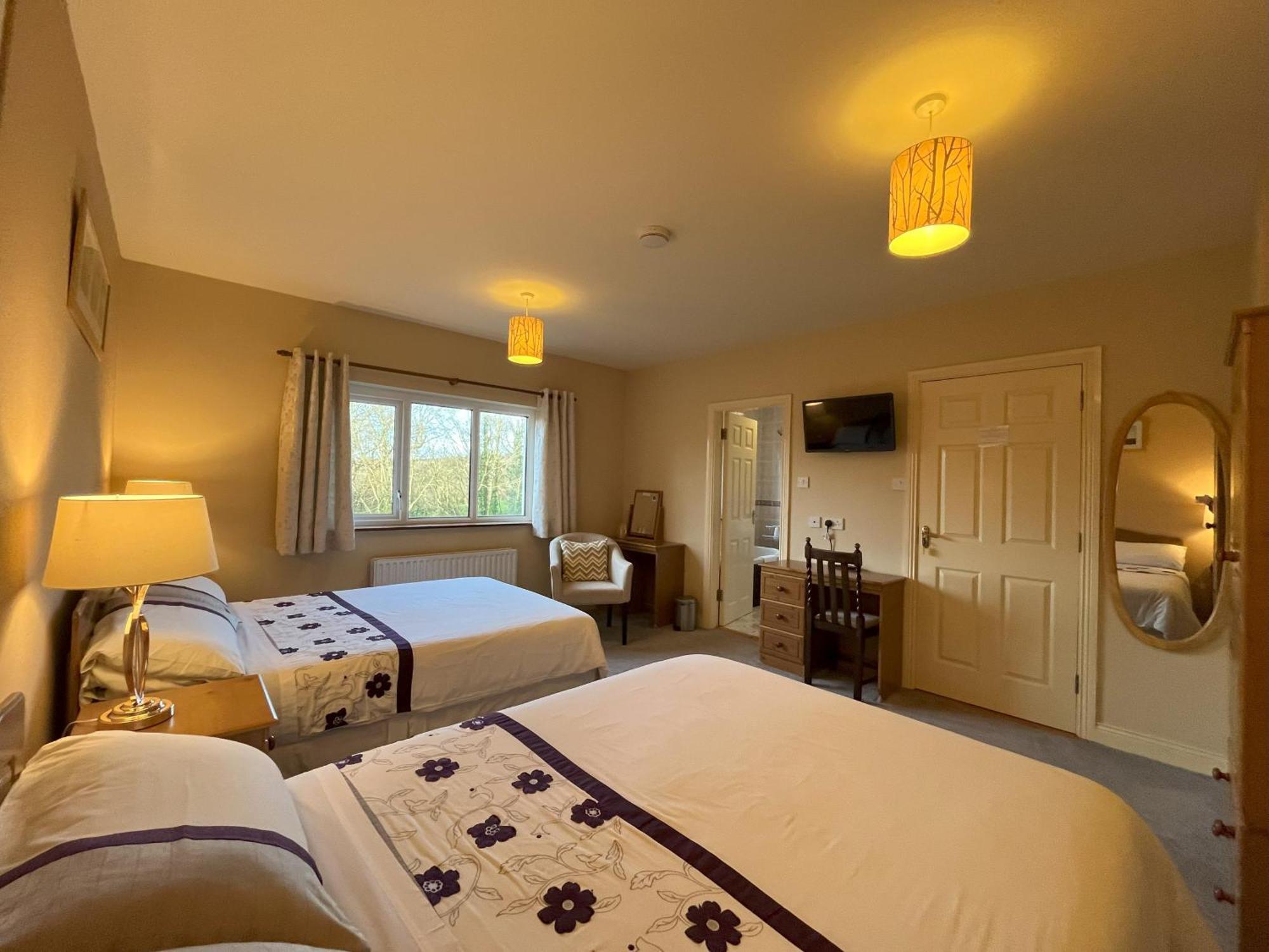 Pk Lodge Bed And Breakfast Skibbereen Kültér fotó