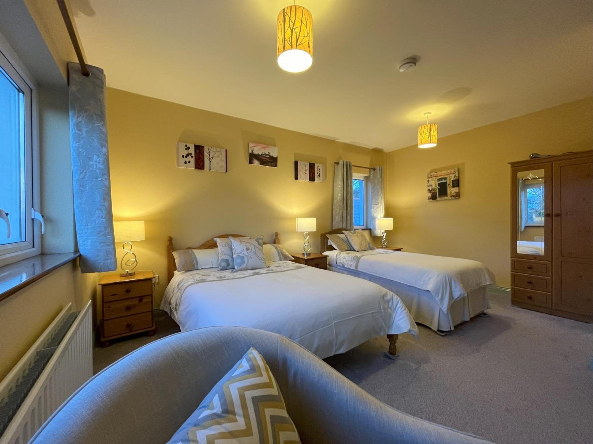 Pk Lodge Bed And Breakfast Skibbereen Kültér fotó