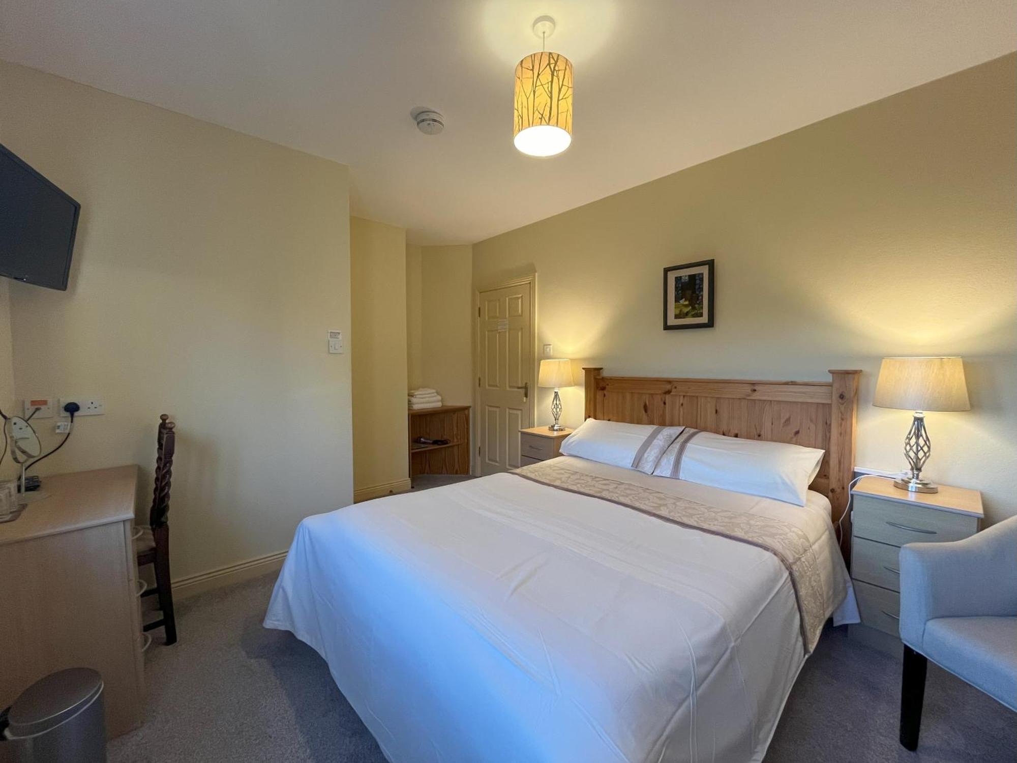 Pk Lodge Bed And Breakfast Skibbereen Kültér fotó