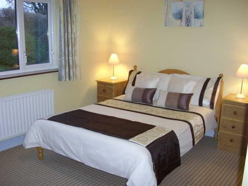 Pk Lodge Bed And Breakfast Skibbereen Kültér fotó